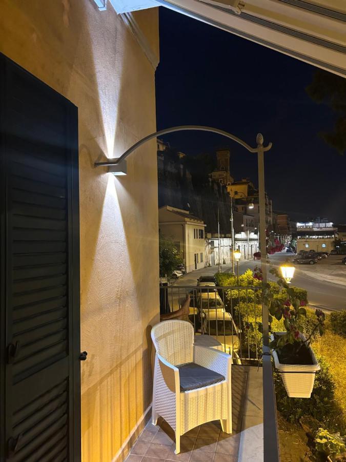 Sissi House Salerno Apartment Exterior photo